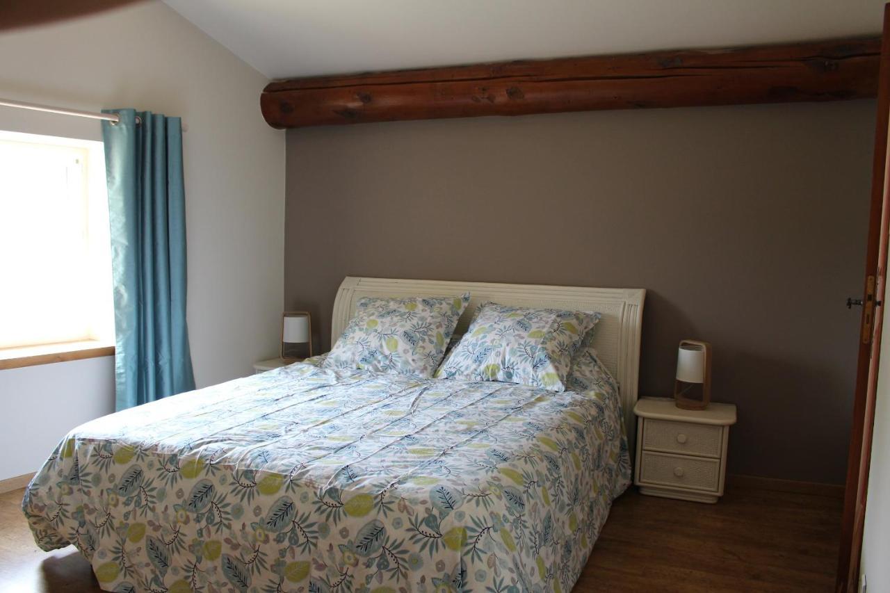 Bed and Breakfast L'Attrape Reve Saint-Vincent-de-Barres Exterior foto